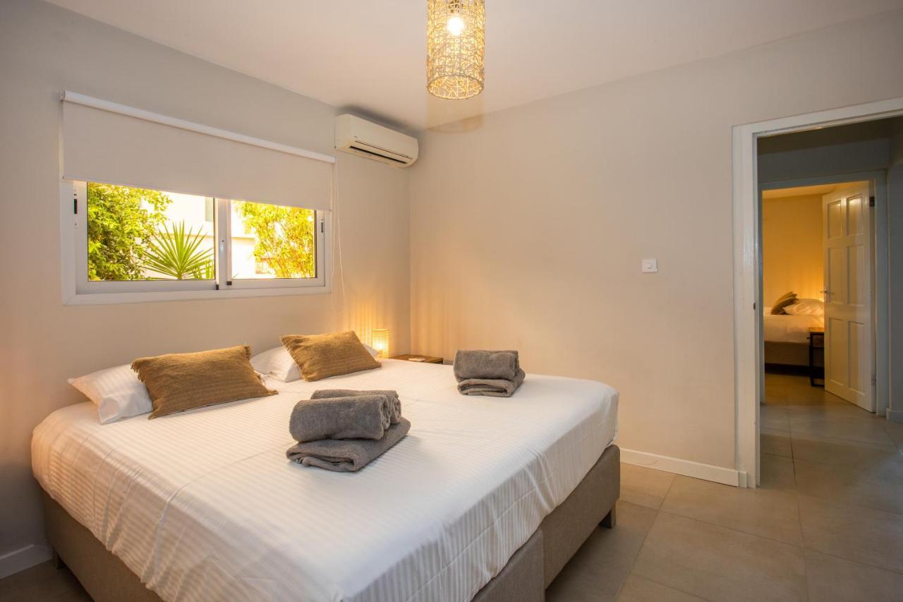 Jt Curacao Apartments Jan Thiel Eksteriør bilde