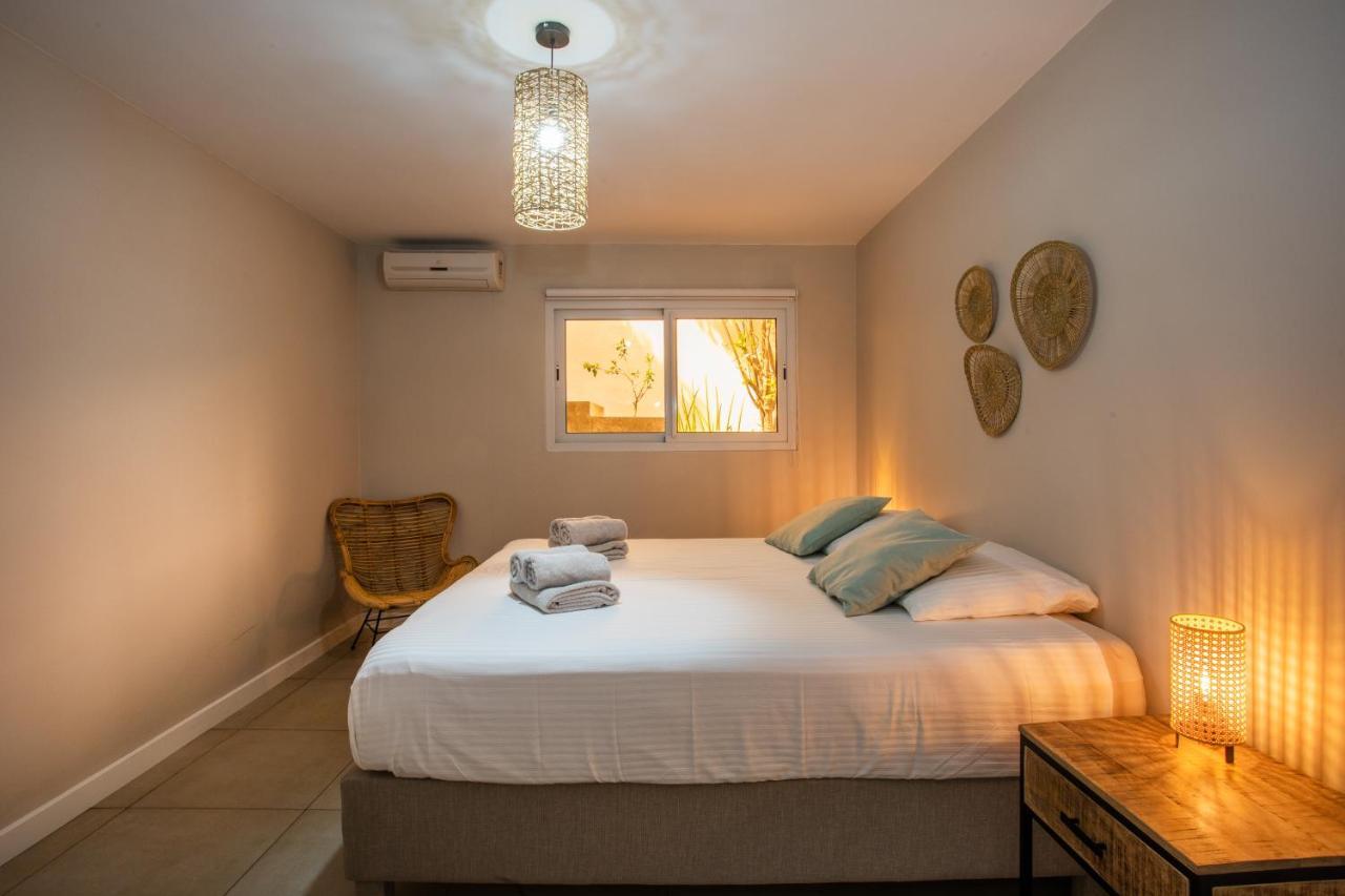 Jt Curacao Apartments Jan Thiel Eksteriør bilde