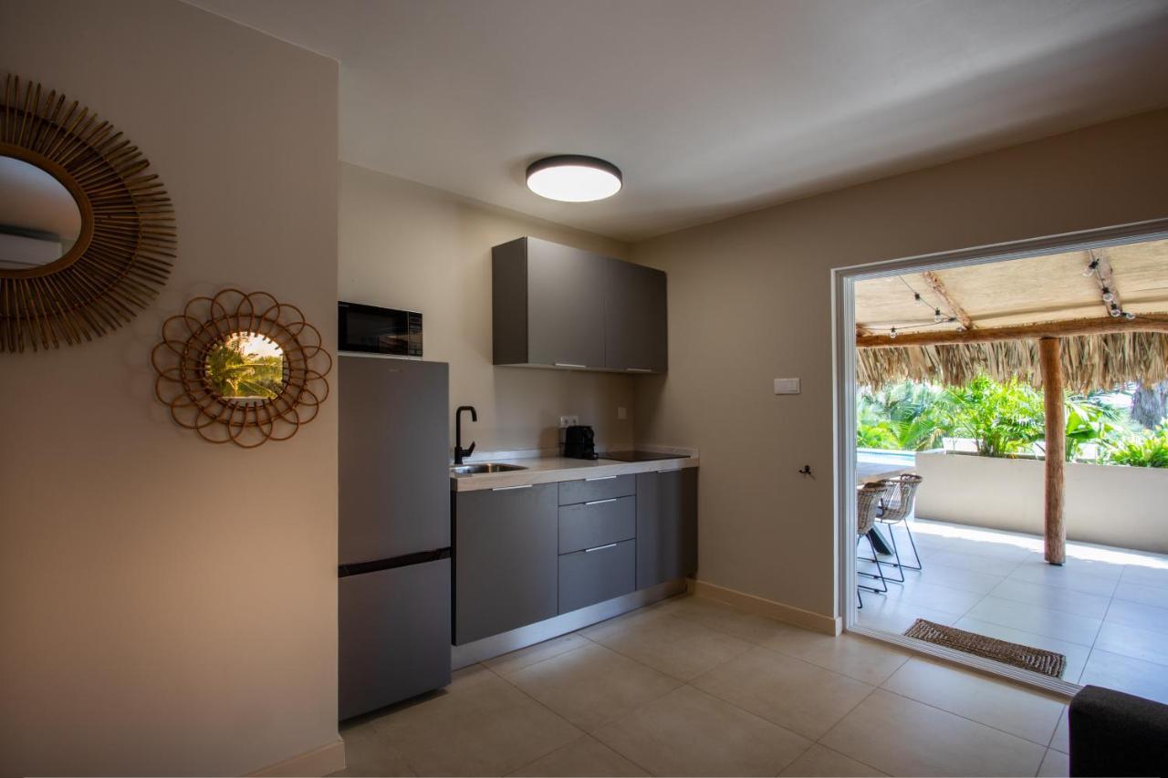 Jt Curacao Apartments Jan Thiel Eksteriør bilde