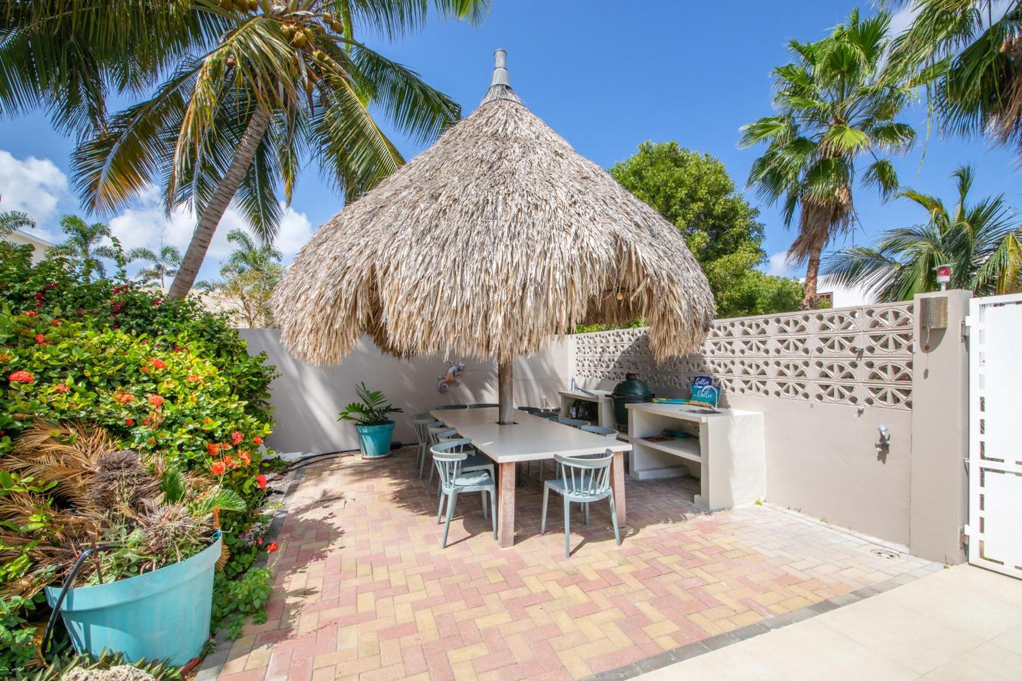 Jt Curacao Apartments Jan Thiel Eksteriør bilde