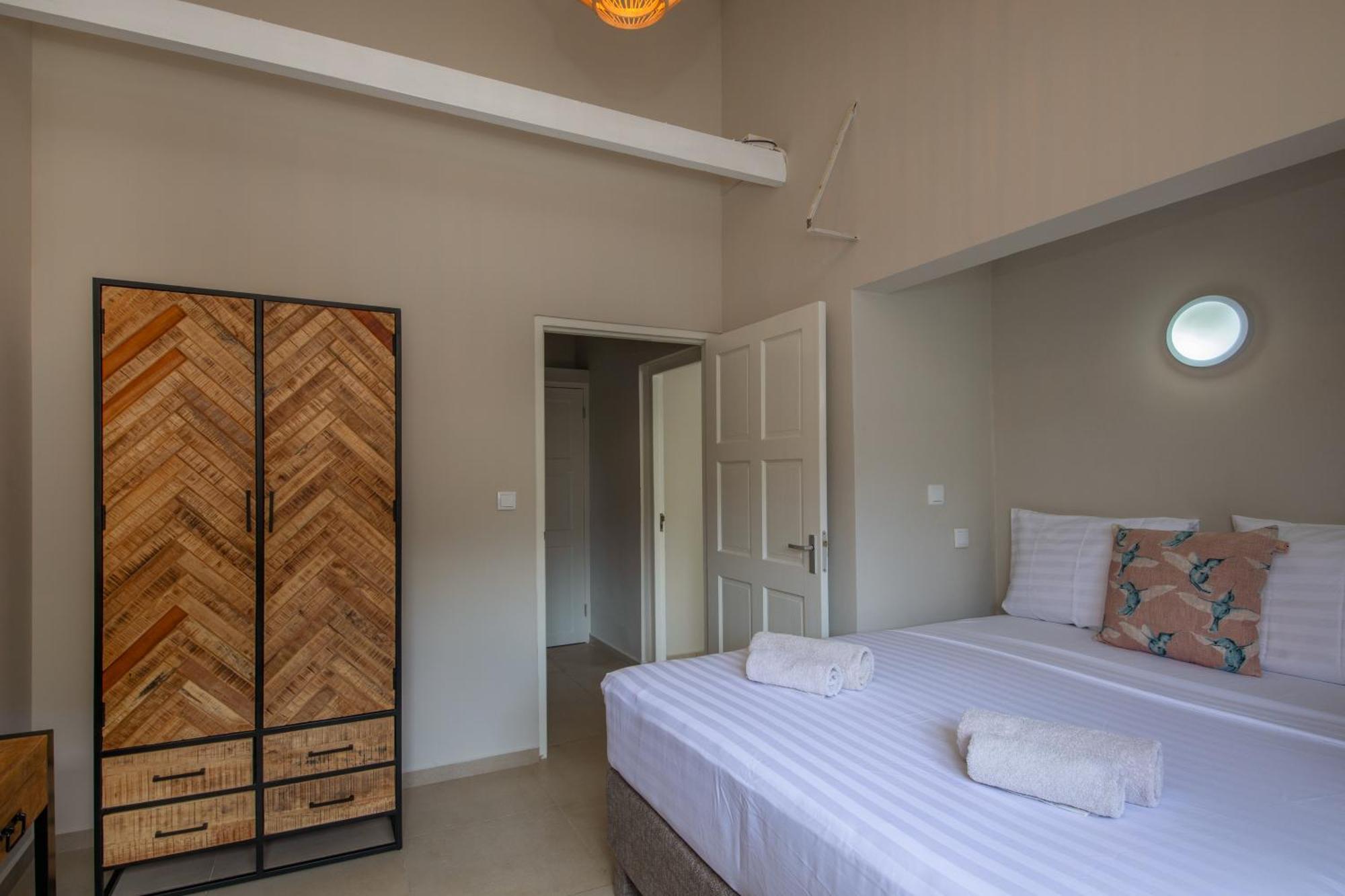 Jt Curacao Apartments Jan Thiel Eksteriør bilde