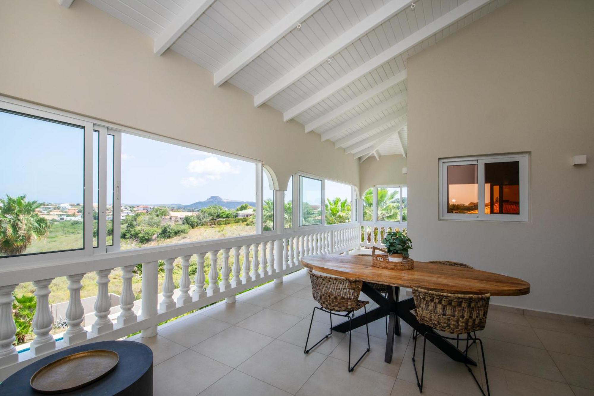 Jt Curacao Apartments Jan Thiel Eksteriør bilde